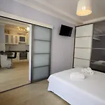 Appartement Romantic Lux Vivaldi Svobode Avenue 39