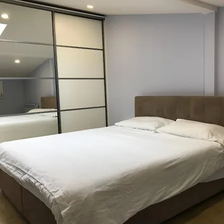 Romantic Lux Vivaldi Svobode Avenue 39