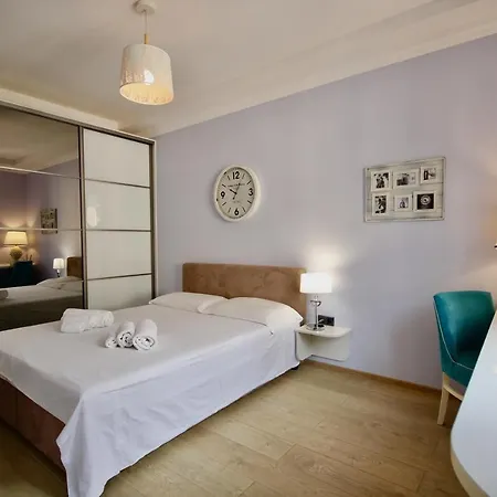 Romantic Lux Vivaldi Svobode Avenue 39