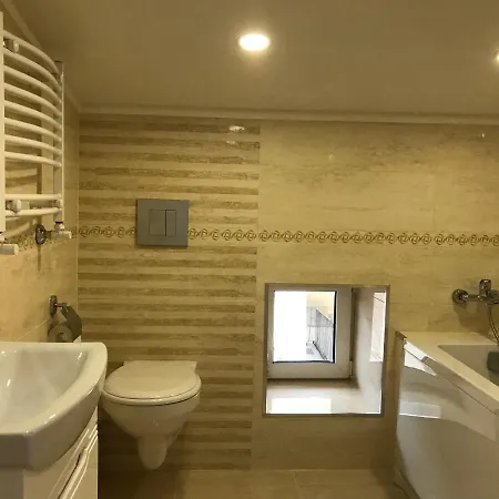 Apartment Romantic Lux Vivaldi Svobode Avenue 39