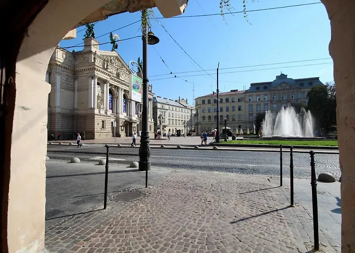 Romantic Lux Vivaldi Svobode Avenue 39