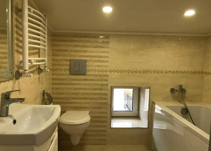 Apartamento Romantic Lux Vivaldi Svobode Avenue 39