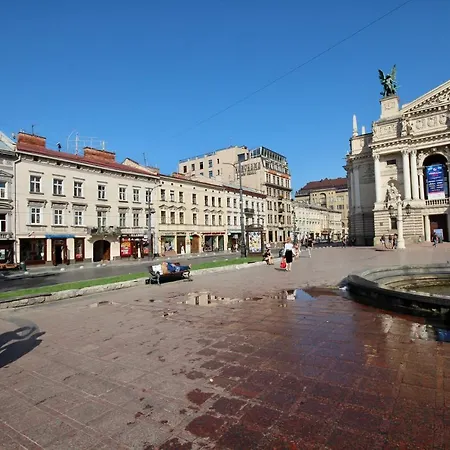 Romantic Lux Vivaldi Svobode Avenue 39