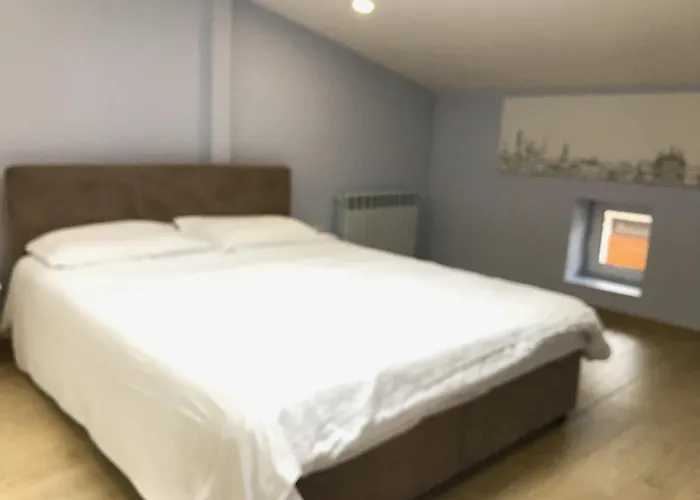 Romantic Lux Vivaldi Svobode Avenue 39 아파트 리비프