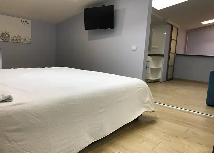 Romantic Lux Vivaldi Svobode Avenue 39 *