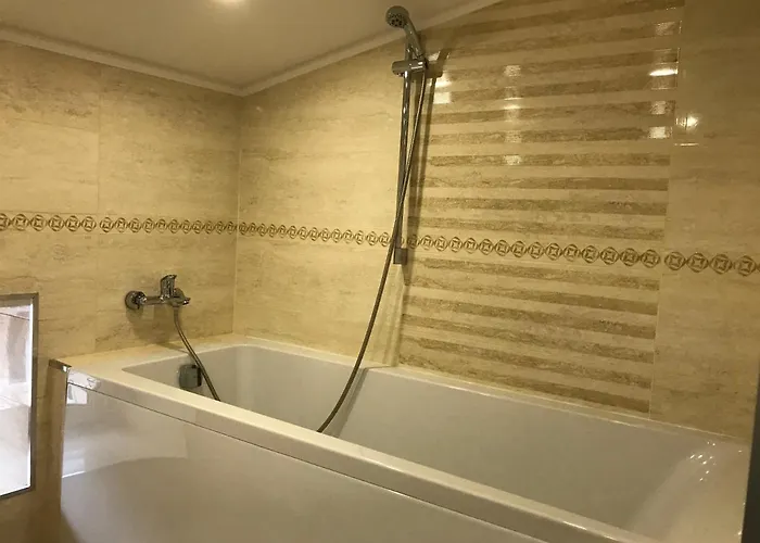 아파트 Romantic Lux Vivaldi Svobode Avenue 39 *