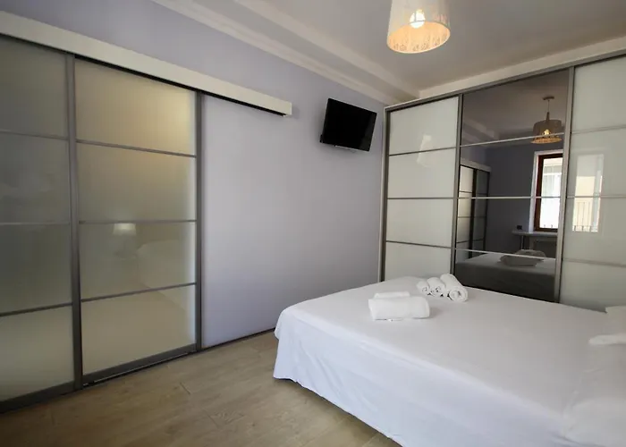 아파트 Romantic Lux Vivaldi Svobode Avenue 39